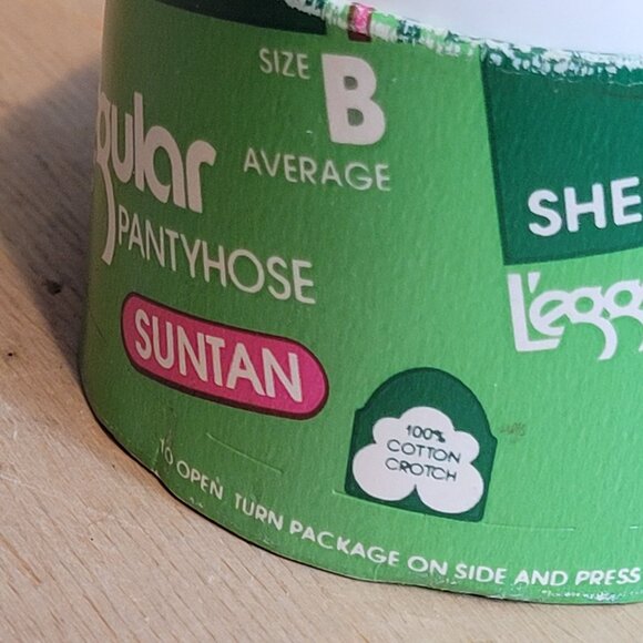 Vintage 1980s L'eggs Regular Pantyhose Suntan Size B Average Sheer Toe - Picture 2 of 5